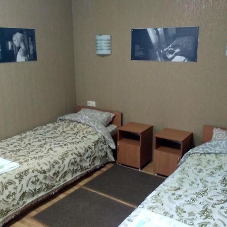 Atlant Hotel Ostroh Dış mekan fotoğraf