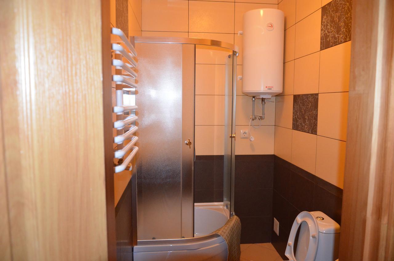 Atlant Hotel Ostroh Oda fotoğraf