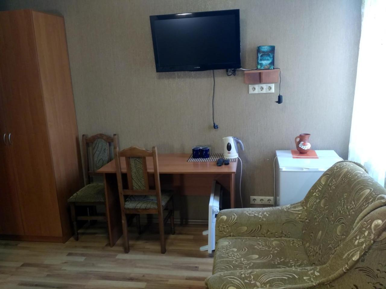 Atlant Hotel Ostroh Dış mekan fotoğraf