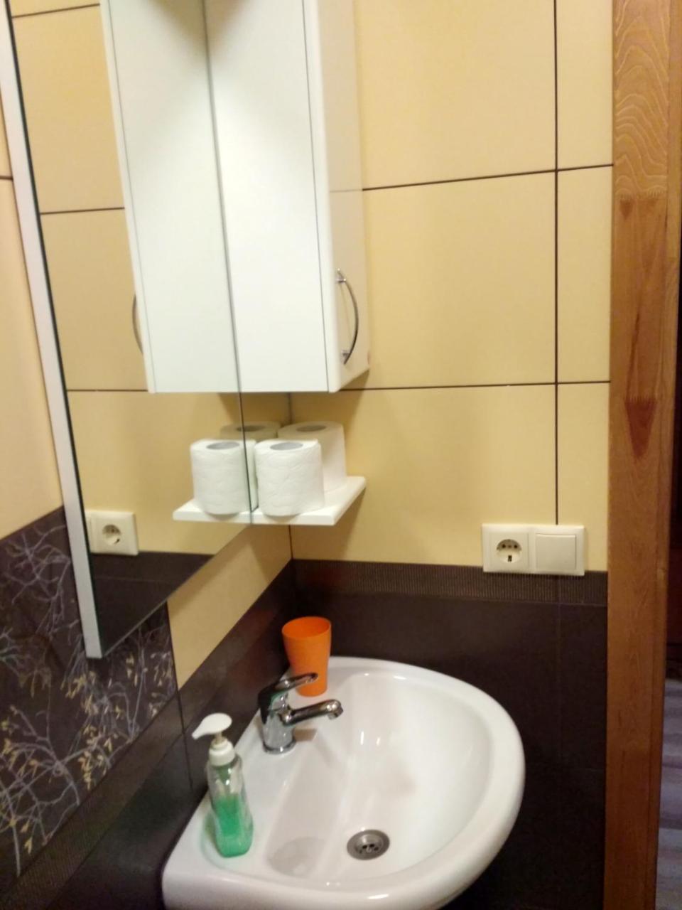 Atlant Hotel Ostroh Dış mekan fotoğraf