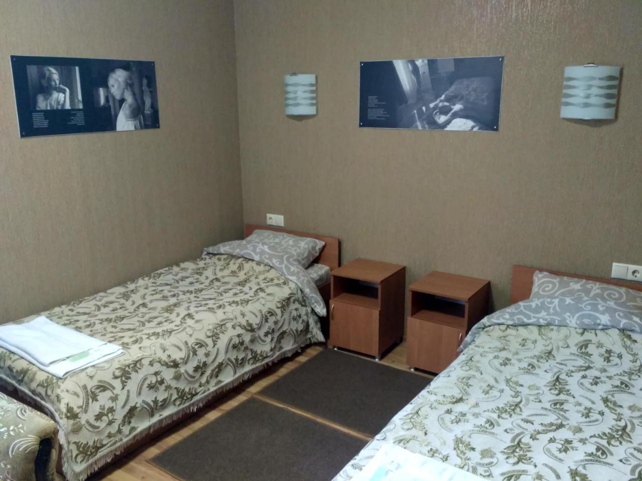 Atlant Hotel Ostroh Dış mekan fotoğraf